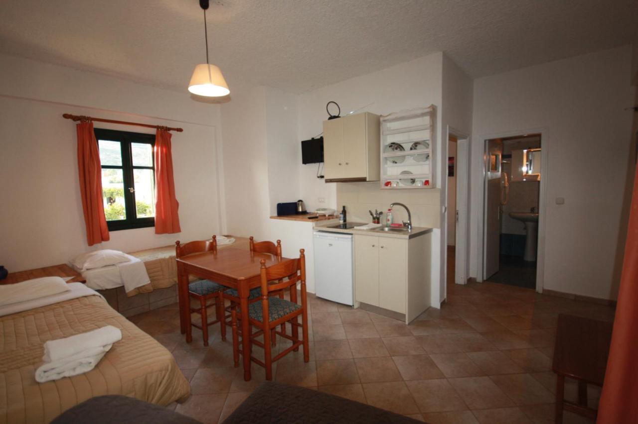Cyclades Beach Apartments Chrisopigi  Exterior photo